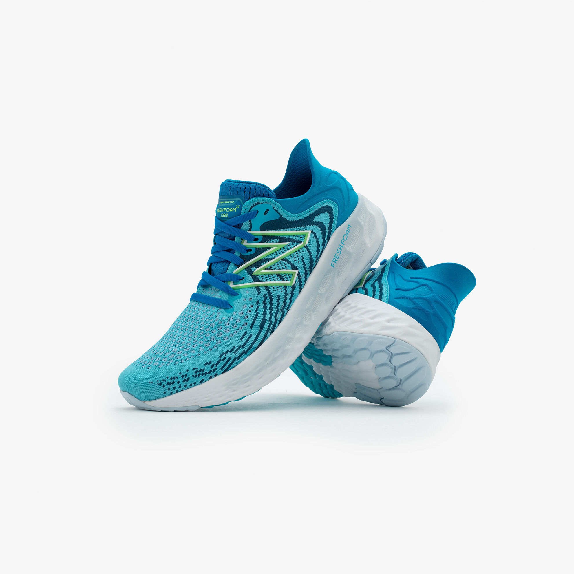 Studio profile shot of one 1080v11 shoe.
